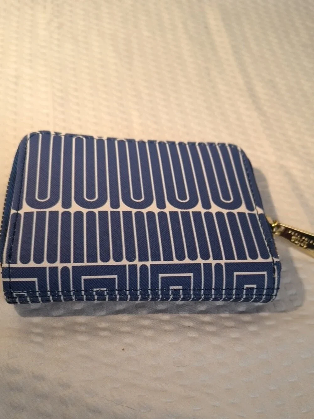 Trina Turk Compact Blue Geo-Print Zip Wallet - Women's Bag